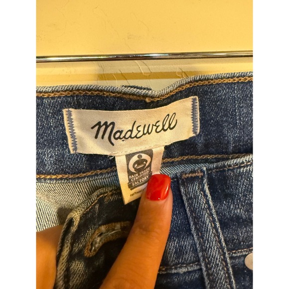 NWOT Madewell Mid-Rise Kick Out Jeans Women's Size 27 Dark Wash Denim - Picture 6 of 10